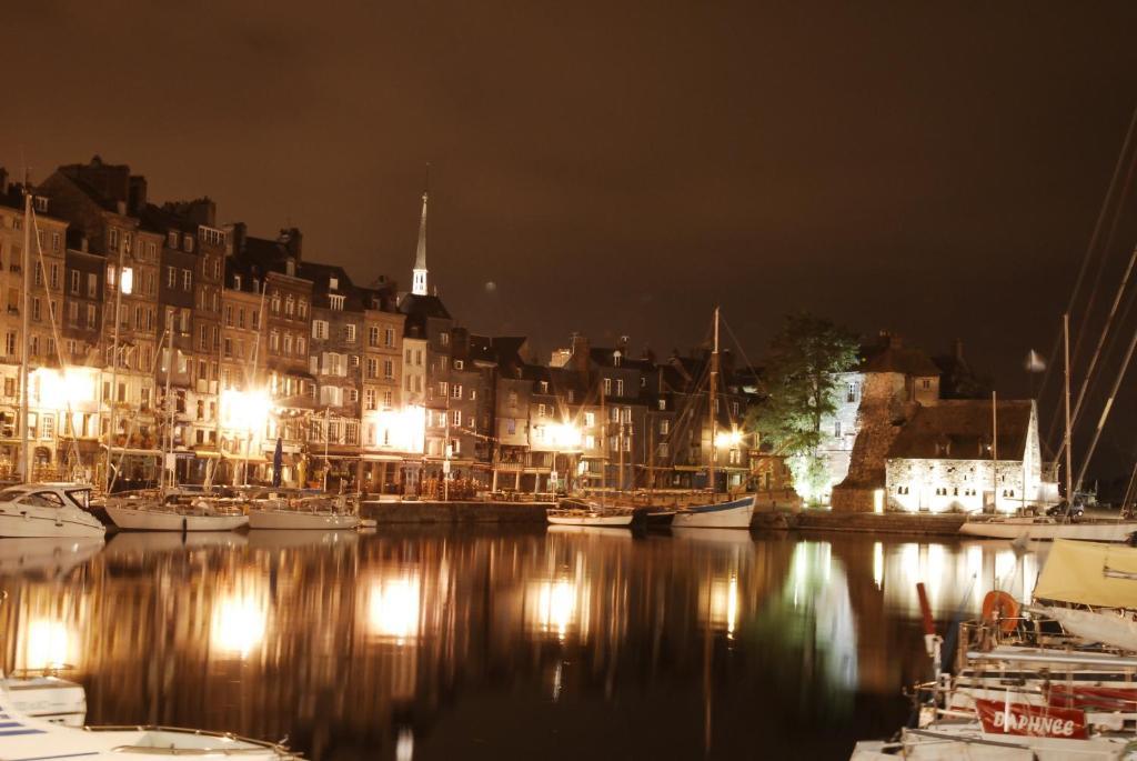 Chez Fifille Dans Parking Prive * Honfleur